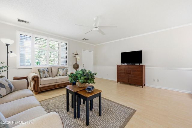 1830 SEVILLA Boulevard 204, Atlantic Beach, FL 32233