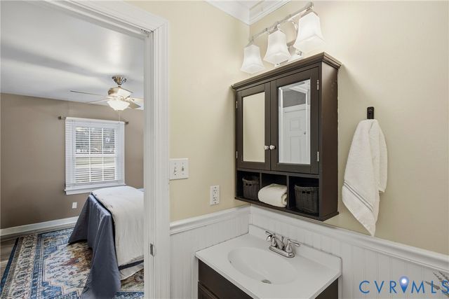 4104 Mariposa Dr, Colonial Heights, VA 23834