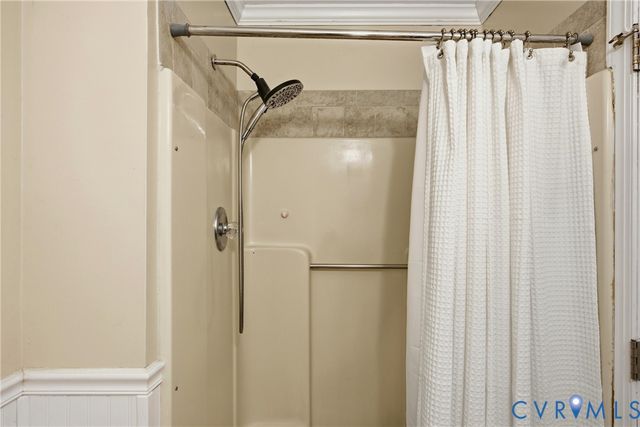 4104 Mariposa Dr, Colonial Heights, VA 23834