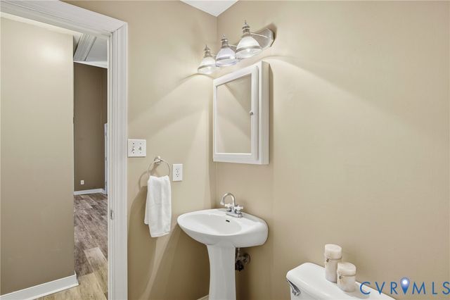 4104 Mariposa Dr, Colonial Heights, VA 23834