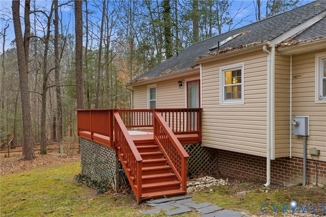 4104 Mariposa Dr, Colonial Heights, VA 23834