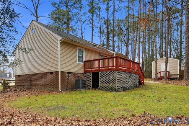 4104 Mariposa Dr, Colonial Heights, VA 23834