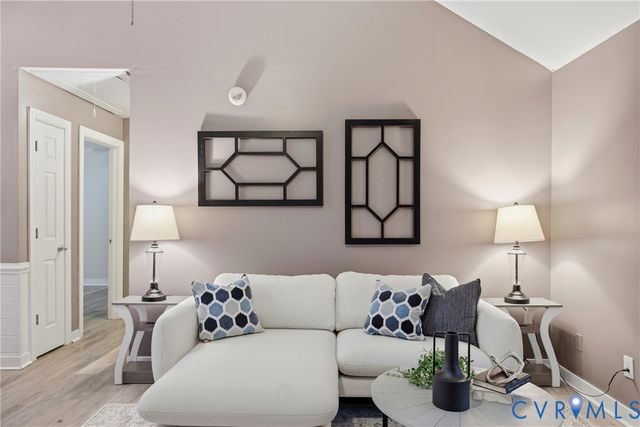 4104 Mariposa Dr, Colonial Heights, VA 23834