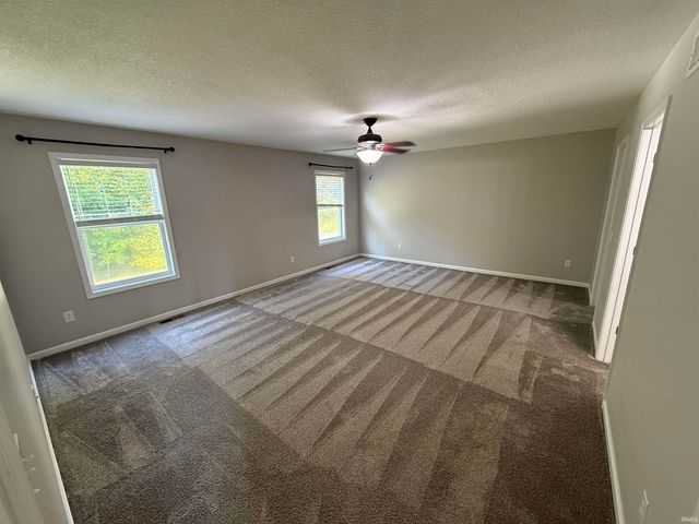 12810 Loch Dhu Lane, Fort Wayne, IN 46814