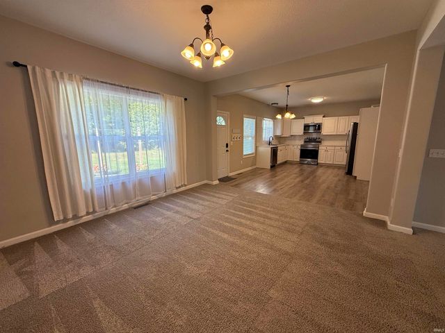 12810 Loch Dhu Lane, Fort Wayne, IN 46814