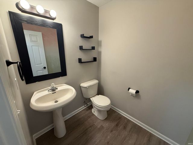 12810 Loch Dhu Lane, Fort Wayne, IN 46814