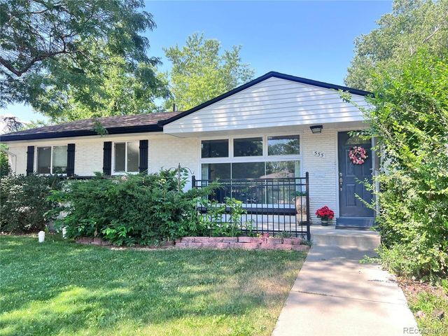 555 Everett St, Lakewood, CO 80226