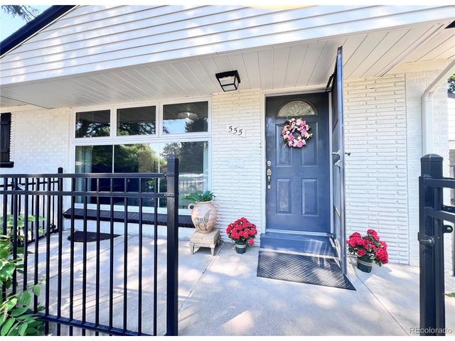 555 Everett St, Lakewood, CO 80226
