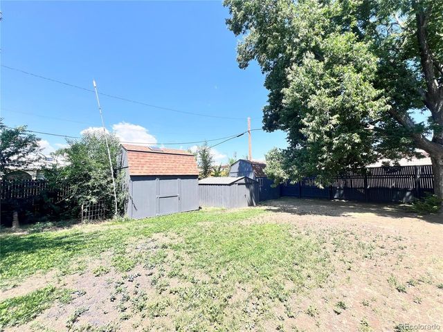 555 Everett St, Lakewood, CO 80226