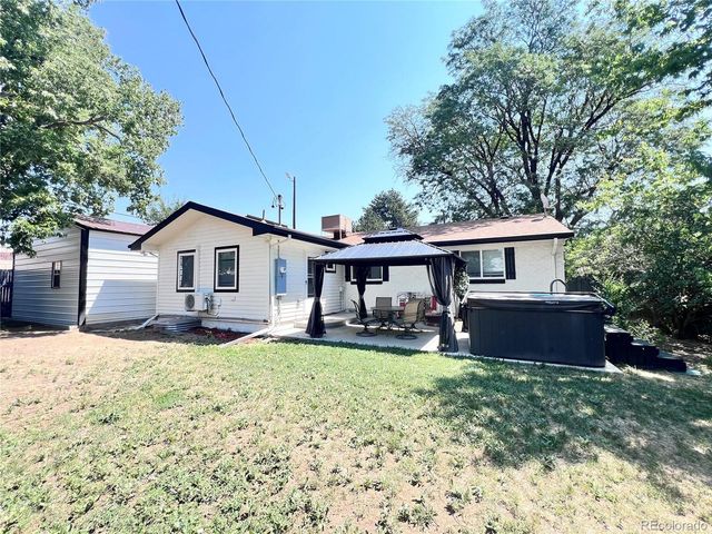 555 Everett St, Lakewood, CO 80226