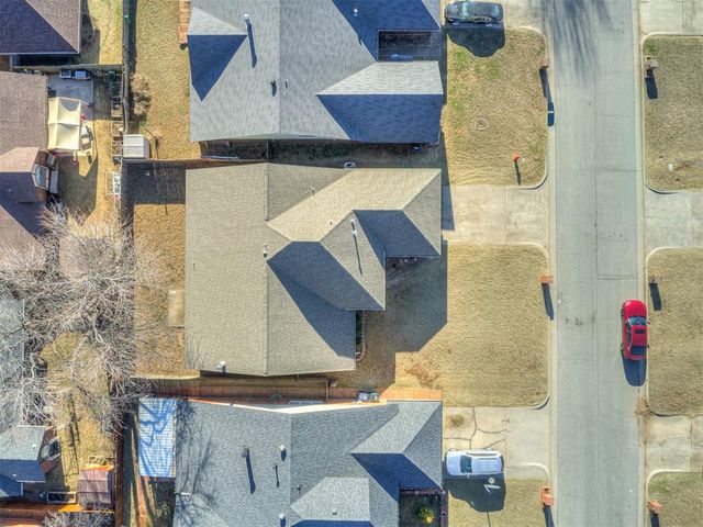 520 Greenfield Drive, Yukon, OK 73099