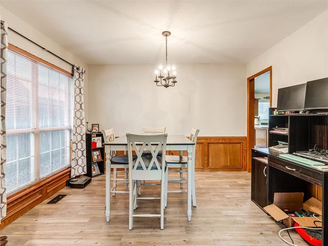 520 Greenfield Drive, Yukon, OK 73099