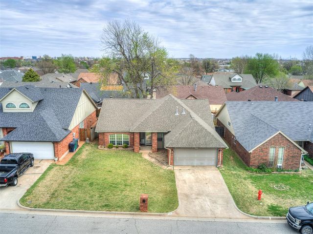 520 Greenfield Drive, Yukon, OK 73099
