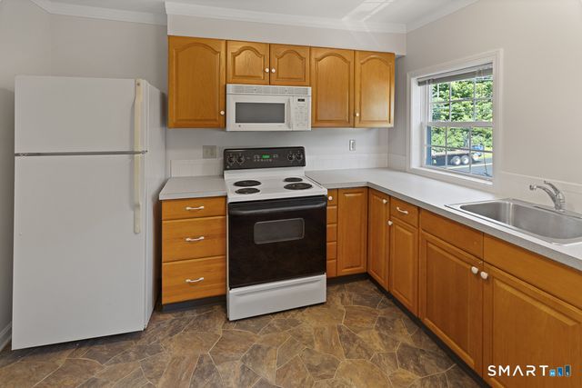 2 Sterling Drive 2, Clinton, CT 06413