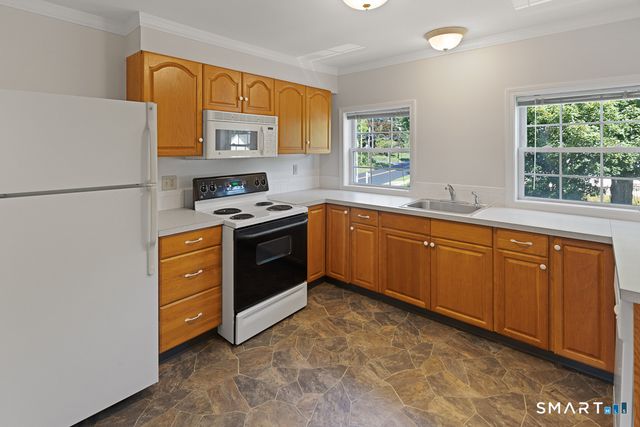 2 Sterling Drive 2, Clinton, CT 06413