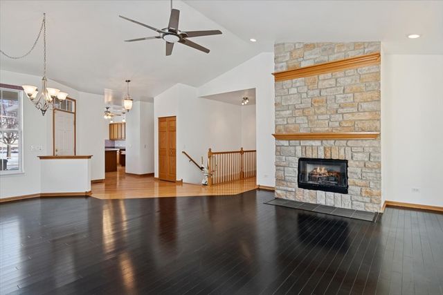 1481 W Grand Haven Road, Romeoville, IL 60446