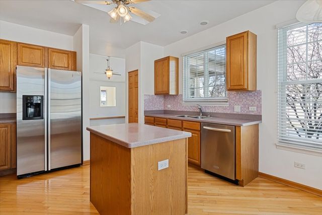 1481 W Grand Haven Road, Romeoville, IL 60446