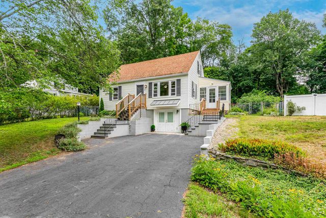 74 Pine Street, Rollinsford, NH 03869