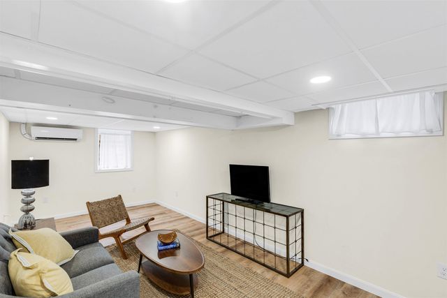 74 Pine Street, Rollinsford, NH 03869