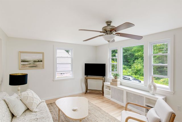 74 Pine Street, Rollinsford, NH 03869