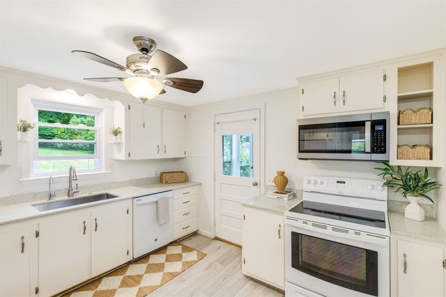 74 Pine Street, Rollinsford, NH 03869