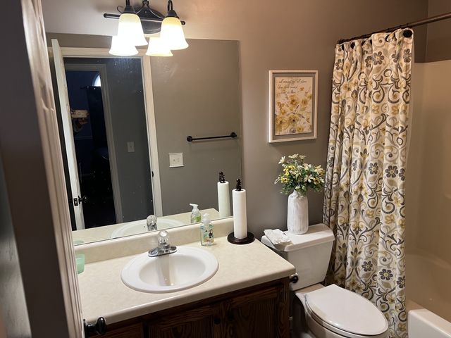 105 Donovan Ct, Hendersonville, TN 37075