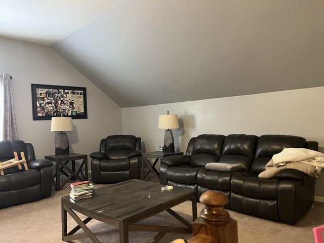 105 Donovan Ct, Hendersonville, TN 37075