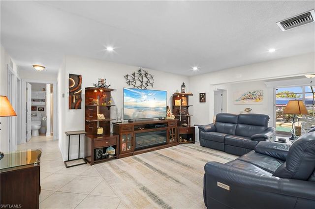 101 SE 41st TER, Cape Coral, FL 33904