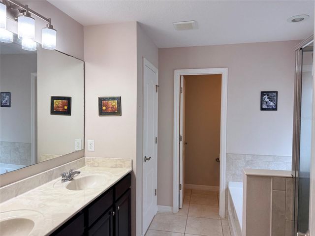 2084 WATER TUPELO WAY, Ocoee, FL 34761
