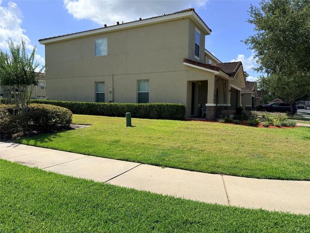 2084 WATER TUPELO WAY, Ocoee, FL 34761