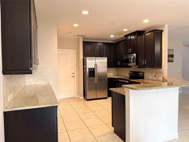 2084 WATER TUPELO WAY, Ocoee, FL 34761