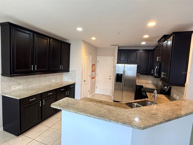 2084 WATER TUPELO WAY, Ocoee, FL 34761