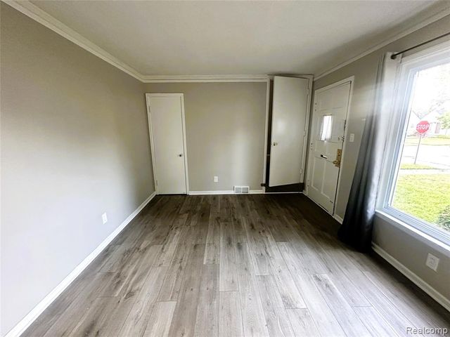25115 Andover Drive, Dearborn Heights, MI 48125