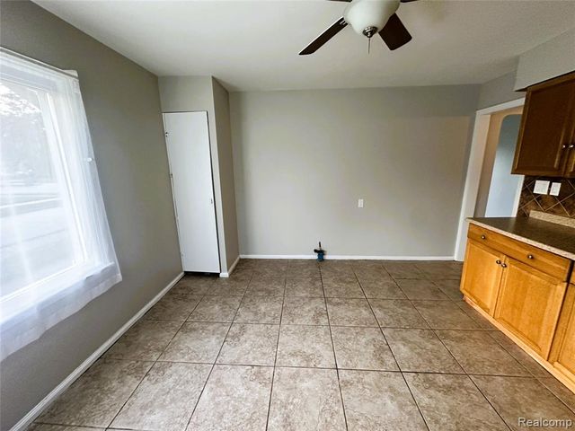 25115 Andover Drive, Dearborn Heights, MI 48125