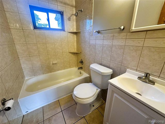 25115 Andover Drive, Dearborn Heights, MI 48125