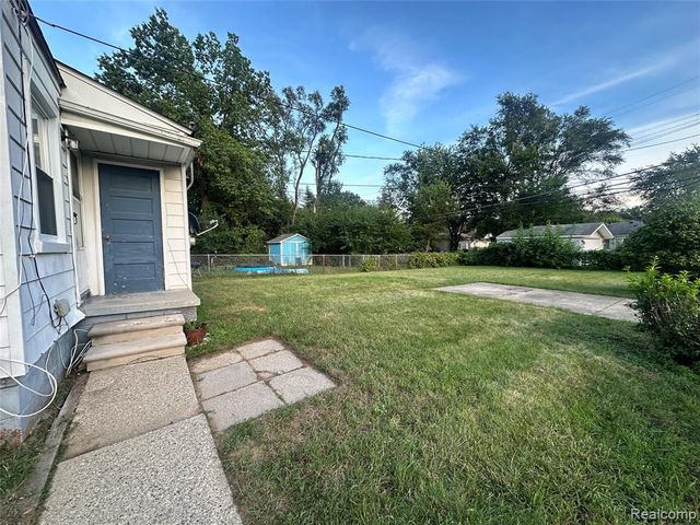 25115 Andover Drive, Dearborn Heights, MI 48125