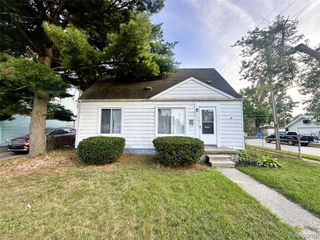 25115 Andover Drive, Dearborn Heights, MI 48125