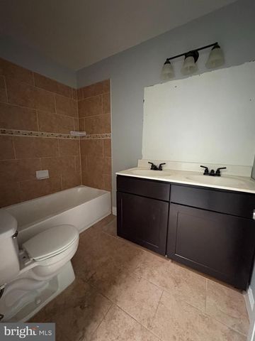 3413 NOBLE ST, Baltimore, MD 21224