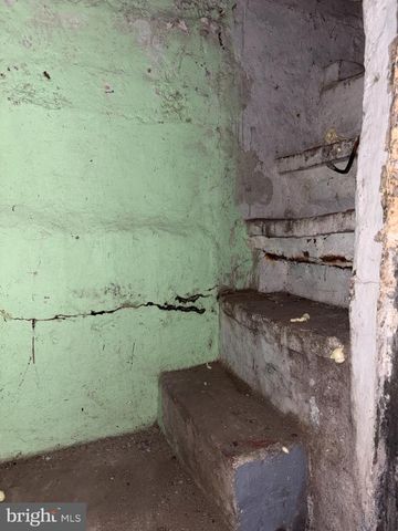3413 NOBLE ST, Baltimore, MD 21224