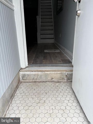 3413 NOBLE ST, Baltimore, MD 21224