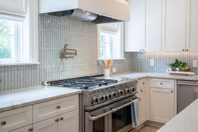 108 Live Oak Drive, Mount Pleasant, SC 29464