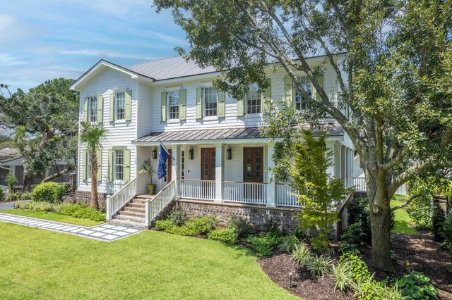 108 Live Oak Drive, Mount Pleasant, SC 29464