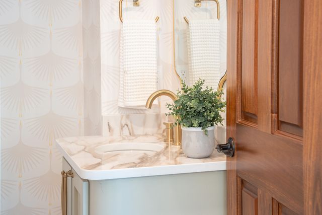 108 Live Oak Drive, Mount Pleasant, SC 29464