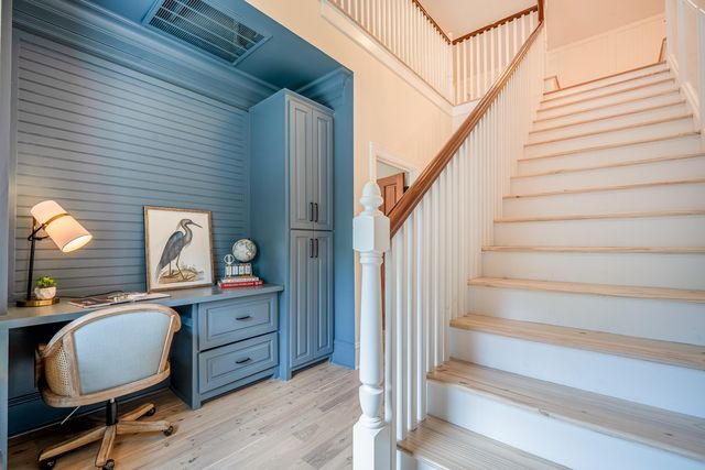 108 Live Oak Drive, Mount Pleasant, SC 29464