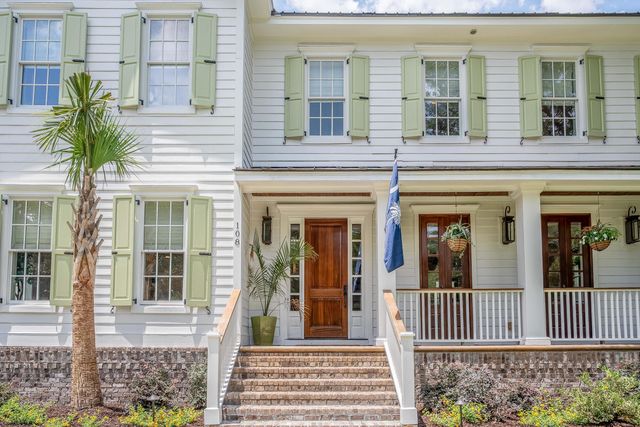 108 Live Oak Drive, Mount Pleasant, SC 29464