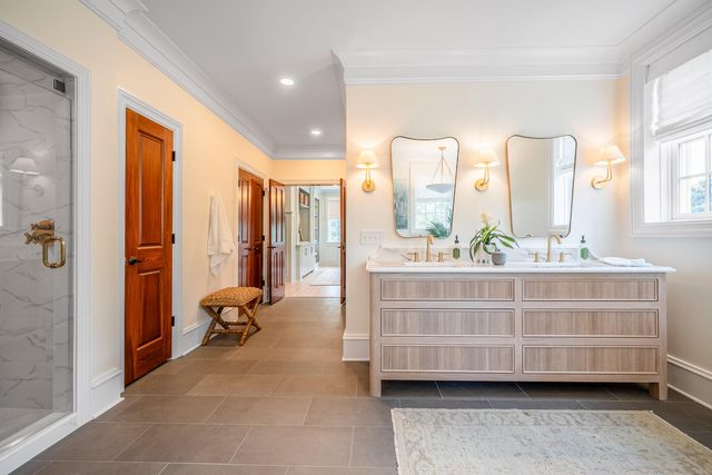 108 Live Oak Drive, Mount Pleasant, SC 29464