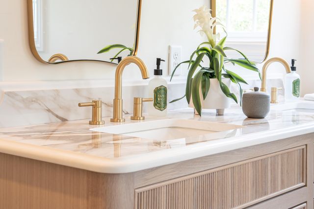 108 Live Oak Drive, Mount Pleasant, SC 29464