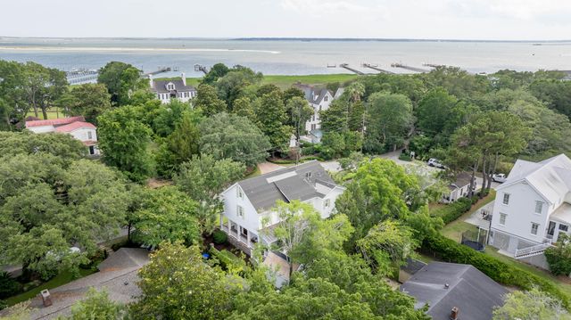 108 Live Oak Drive, Mount Pleasant, SC 29464