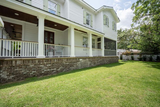 108 Live Oak Drive, Mount Pleasant, SC 29464