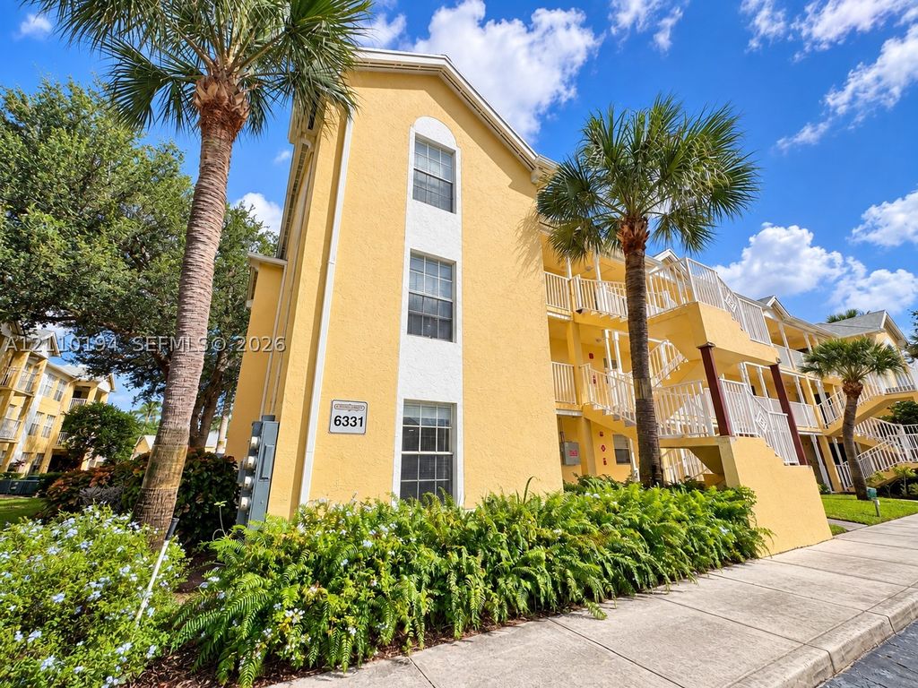 6331 La Costa Dr A, Boca Raton, FL 33433